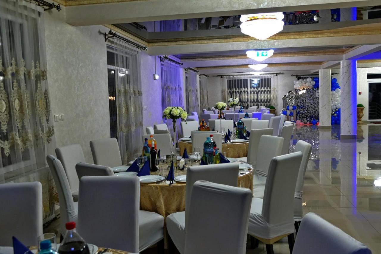 Hotel Floare De Colt Berbesti Exterior foto